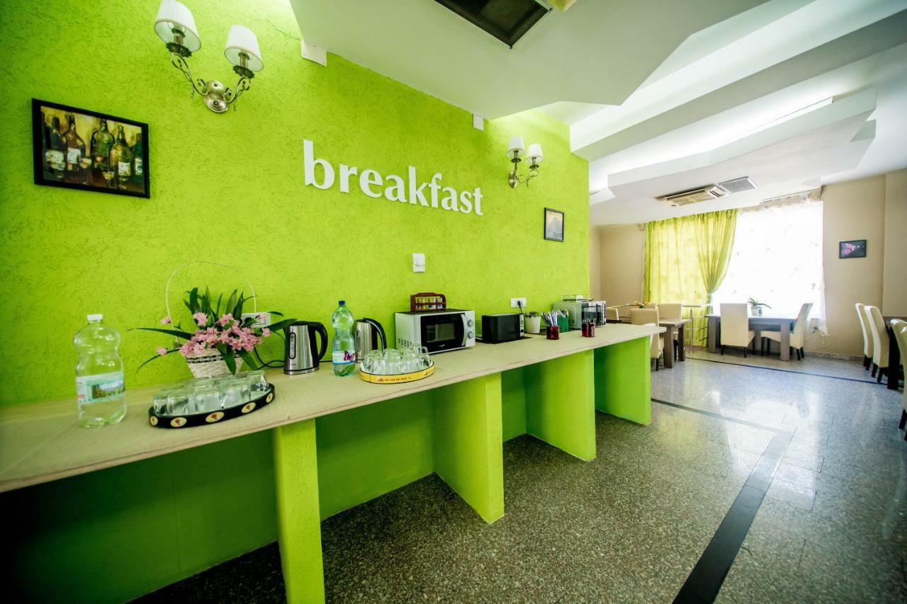 Hotel Darosy アラド エクステリア 写真