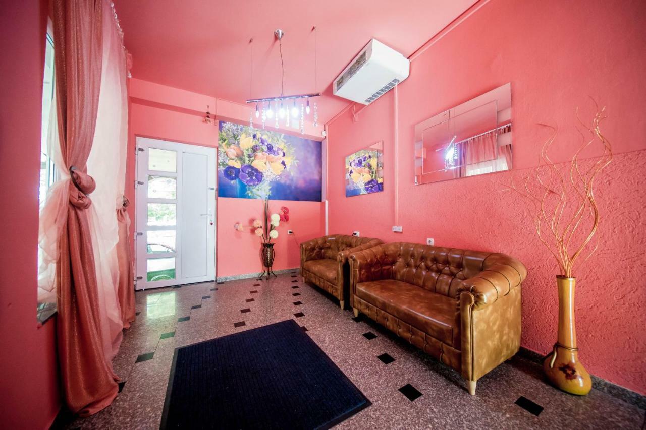 Hotel Darosy アラド エクステリア 写真