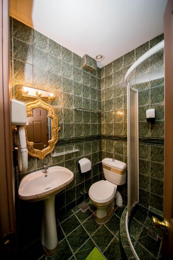 Hotel Darosy アラド エクステリア 写真
